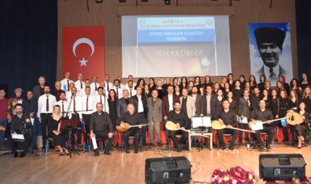 Öğretmenler Korosu'ndan ilk konser