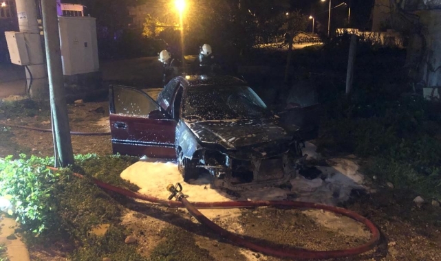 Ön ve arka kısımlarından aynı anda alev aldı !