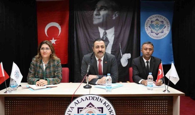 Rektör Kalan'dan Meslek Yüksekokulu öğrencilerine staj sözü
