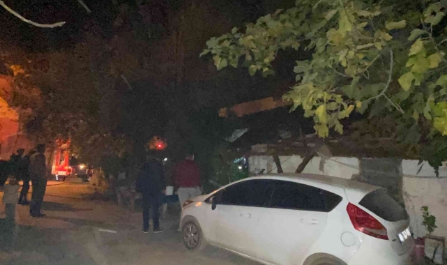 Serik'te çıkan yangın, mahalleliyi sokağa döktü