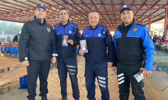 Serik'te polis ekipleri, pazar esnafını uyardı