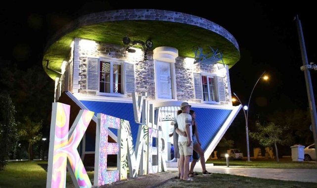 Turizmin gözde ilçesi Kemer 2022'de 2 milyon 915 bin 680 turisti ağırladı