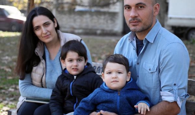 Ahıskalı müzisyenin 'ekmek teknem' dediği saksafonu çalındı