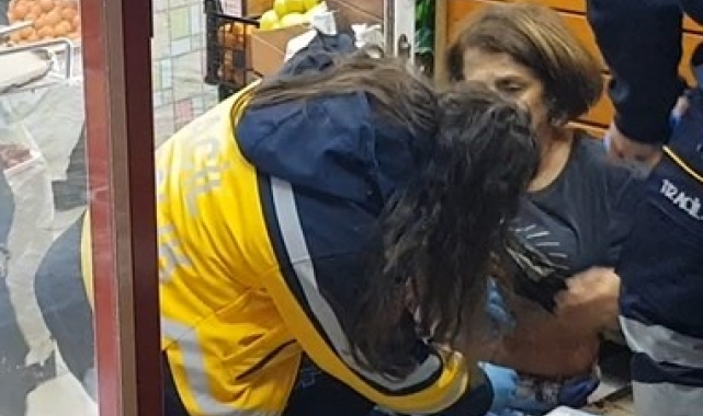 Annesini bıçakladı, kadın markete sığınarak canını kurtardı !