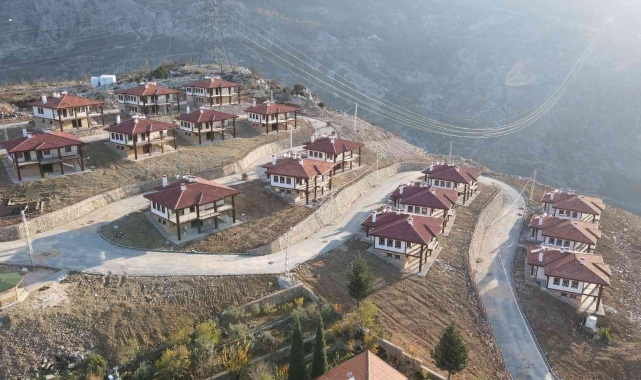 Antalya'da orman yangını sonrası devlet tarafından yeni bir köy inşa edildi