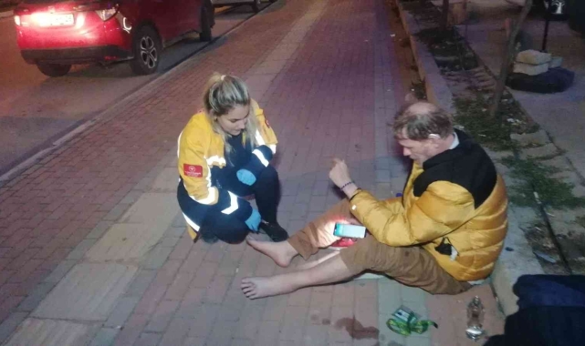 Araçların fotoğrafını çeken gizemli adam tedirgin etti 