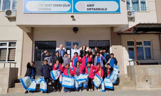 Bahçeşehir Koleji Konyaaltı Kampüsü velilerinden köy okuluna destek