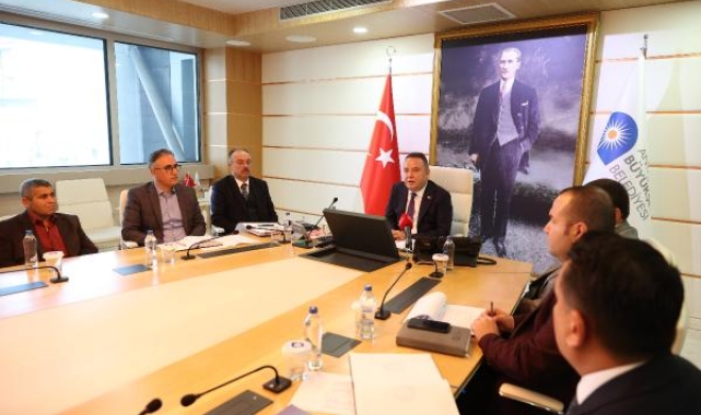 Başkan Böcek muhtarların sorunlarını dinledi