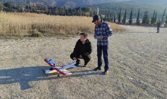Burdur'da RC model severler pist istedi