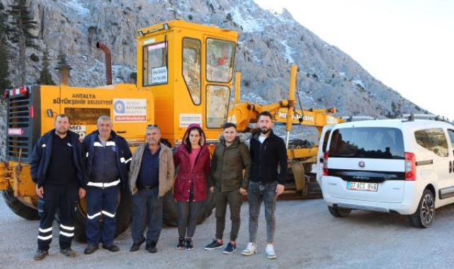 Büyükşehir ekipleri, mahsur kalan 4 vatandaşı kurtardı