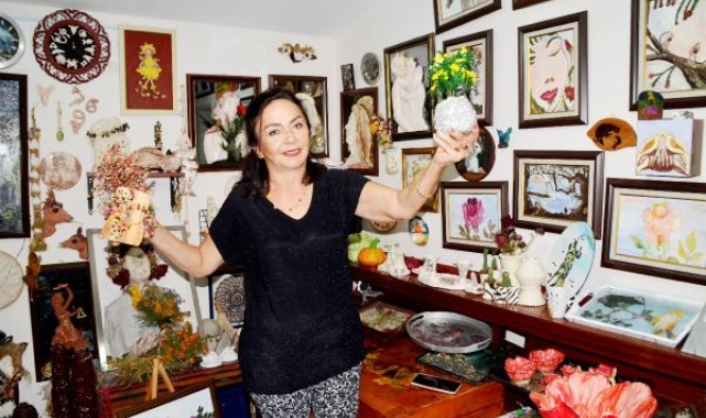 Evi sanat galerisi gibi