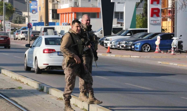 İşten çıkarılınca silahla şantiyeyi bastı !