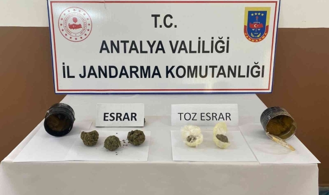 Jöle kutusunun içinden uyuşturucu çıktı