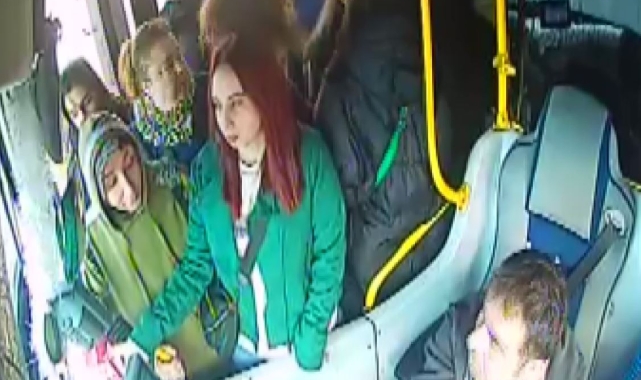 Kendisi ile tartışan yolculara küsen şoför viral oldu 