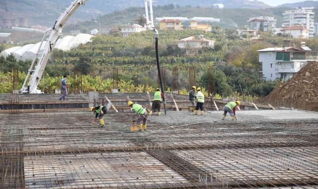 Mahmutlar Kültür ve Etüt Merkezi hızla yükseliyor