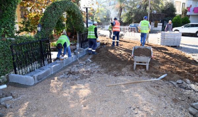 Manavgat Belediyesi'nden Side Mahallesi'ne kaldırım