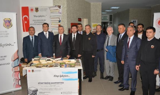 Manavgat'ta 'Kitap İyiliktir' bağış kampanyası başlatıldı