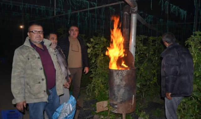 Serik'te çiftçiler don nöbetinde