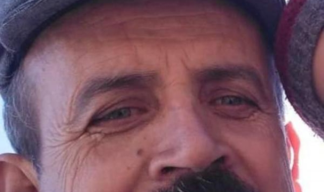 Traktör devrildi, sürücü hayatını kaybetti 