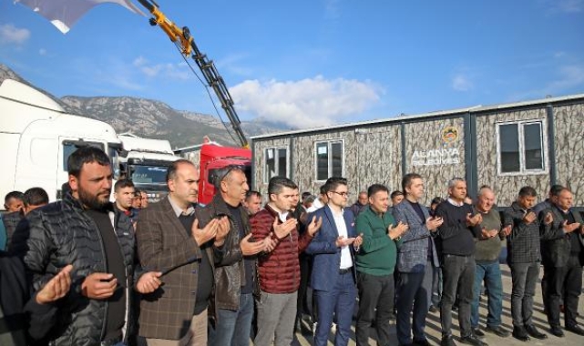 Alanya'dan deprem bölgesine konteyner