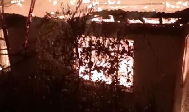 Fatih Mahallesi'nde 2 can alan yangın; Birlikte yaşadığı yabancı uyruklu kadınla öldü !