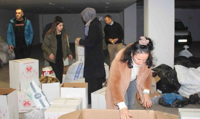 Döşemealtı depremde tek yürek oldu