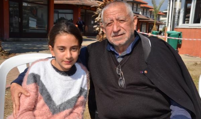 Gaziantepli depremzede: Ağlaya ağlaya gözümden oldum 