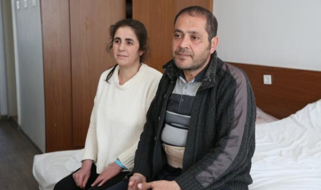 Gönül çifti ve 3 çocukları, sürünerek enkazdan kurtuldu