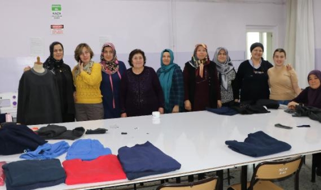 Kursiyerlerden huzurevi sakinlerine pijama