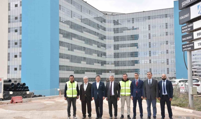 1100 yataklı Antalya Şehir Hastanesi açılışa gün sayıyor
