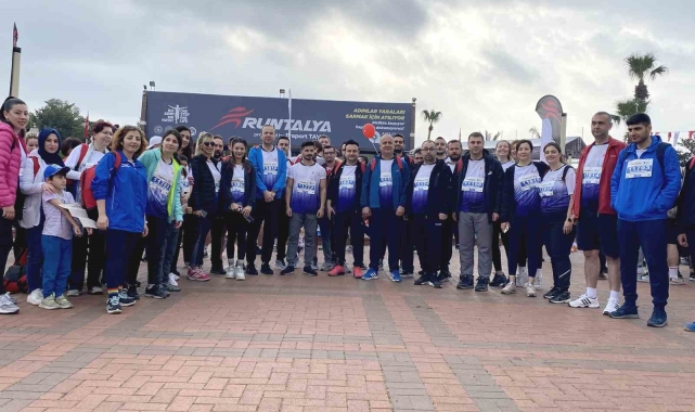 Afetzede öğrencilerin eğitimleri için koştular