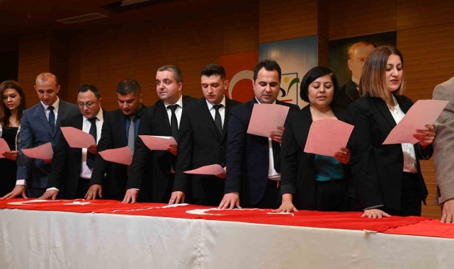 Manavgat Belediyesi'nde 30 yeni memur yemin ederek görevine başladı