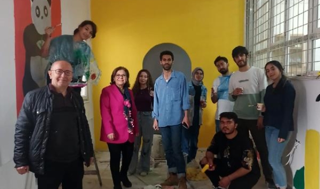 Muhtar anne, Dominik'te öldürülen Alper'in anısına yemekhane yaptırıyor