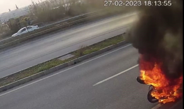 Plakasını söktüğü motosikletini yakıp gitti !