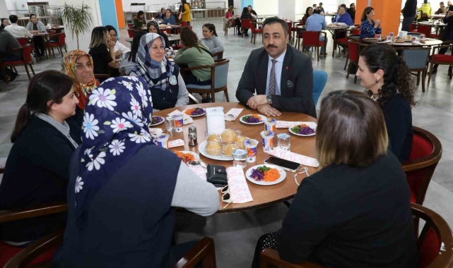 Rektör Kalan:"Deprem bölgesine destek olmayan tek personelimiz yok"