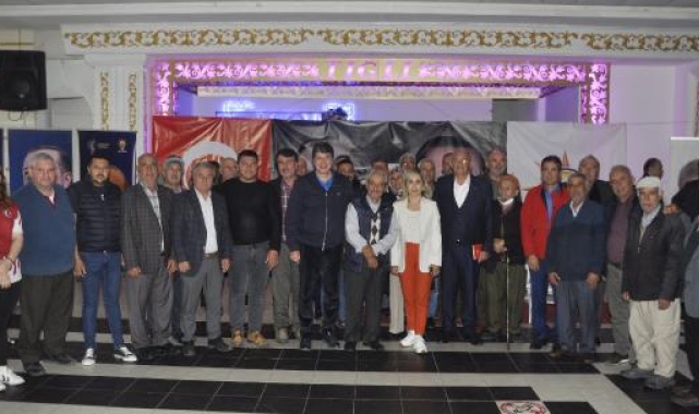 AK Parti'den muhtarlar ve mahalle temsilcileri toplantısı