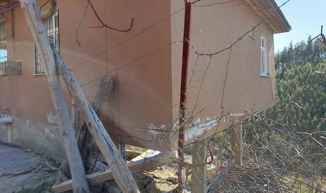 Antalya Büyükşehir ekipleri Adana'da hasar tespit yaptı