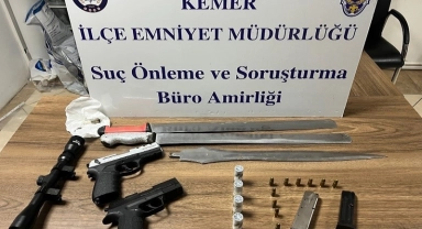 Antalya'da tehdit ve videolu şantaj: 3 gözaltı