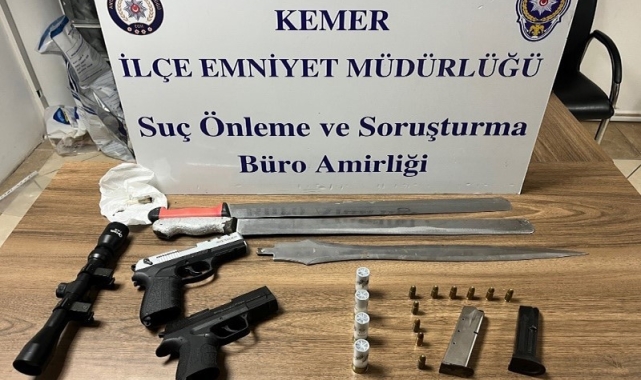 Antalya'da tehdit ve videolu şantaj: 3 gözaltı