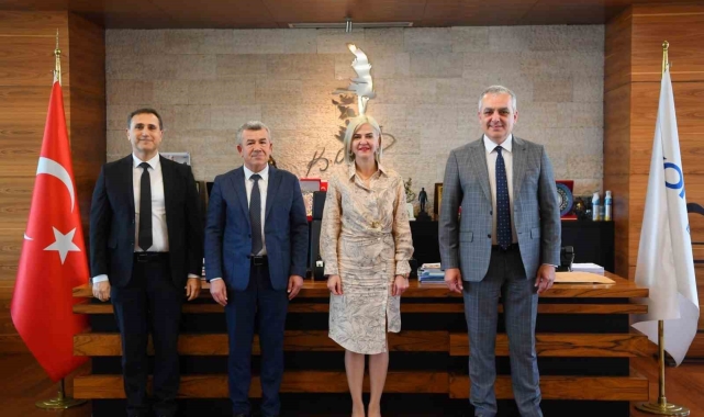 Başkan Esen personel ile bayramlaştı