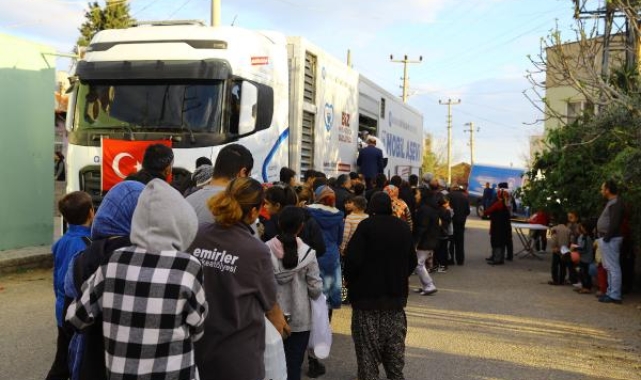 Büyükşehir Mobil Aşevi, iftar yemeği ikramlarını sürdürüyor