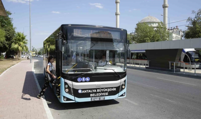 Büyükşehire ait resmi toplu ulaşım araçları 1 Mayıs'ta ücretsiz