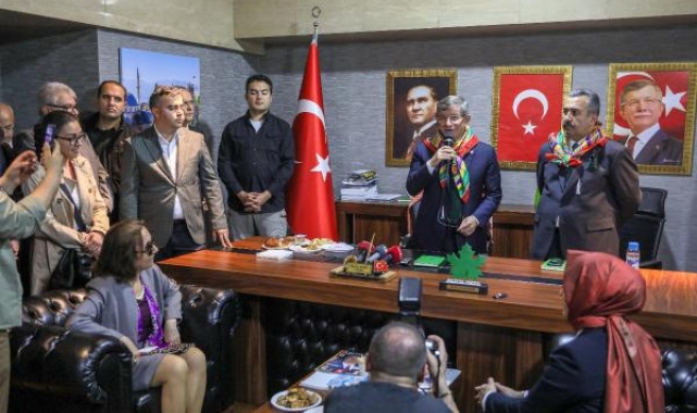 Davutoğlu Antalya'da :''Diyanet İşleri Başkanlığı'nı kaldıracağımıza dair tek bir söz yok''