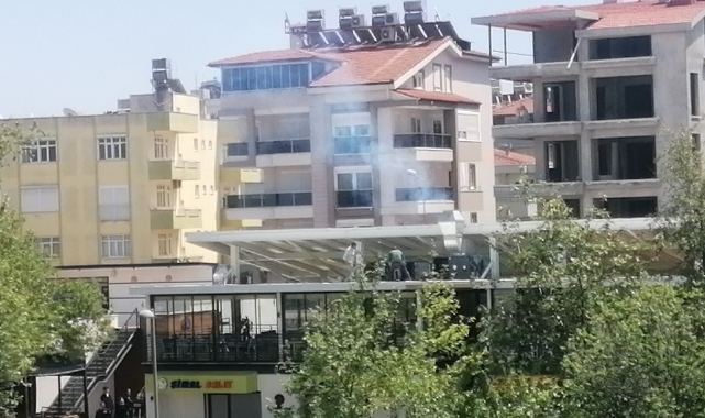 Manavgat Balıkçılar Çarşısı'nda yangın çıktı 