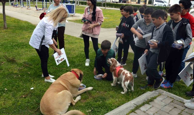 Öğrenciler sevimli dostları unutmadı