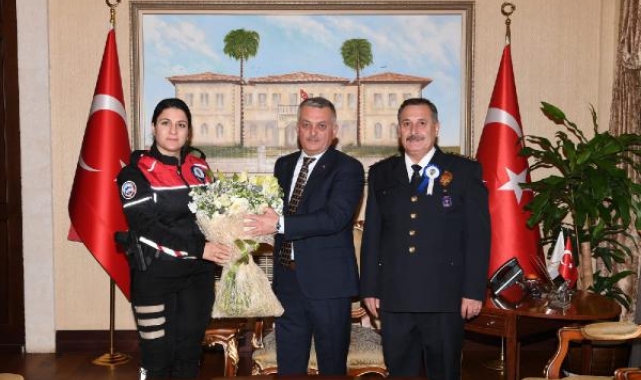 Polisten Vali Yazıcı'ya ziyaret