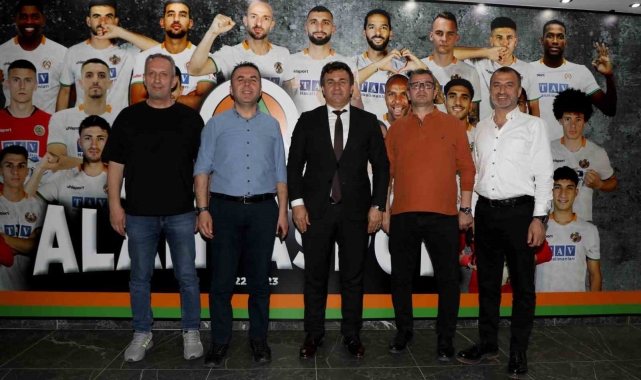 Alanyaspor- Konyaspor karşılaşmasını eğitim camiası ücretsiz izleyecek