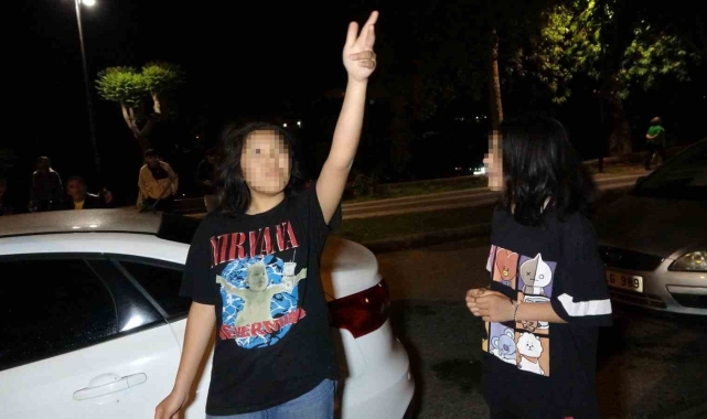Alkollü halde eve geldi; ''annem eve almadığı için şov yapıyor"