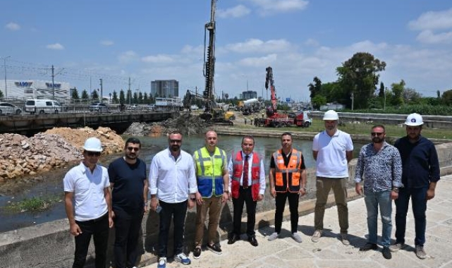 Başkan Böcek, Cırnık Köprüsü'nde çalışmaları inceledi