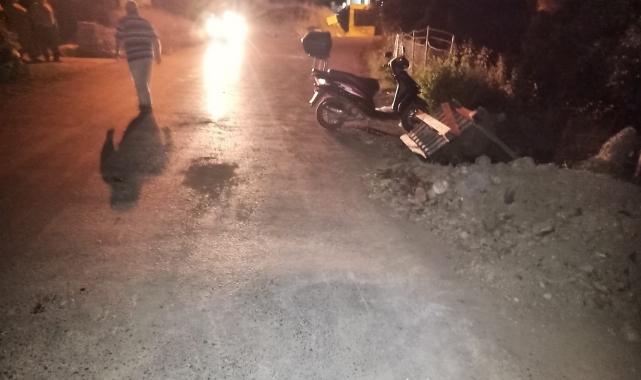 Direksiyon hakimiyetini kaybeden motosiklet sürücüsü yaralandı